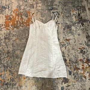 White mini dress size small Aéropostale